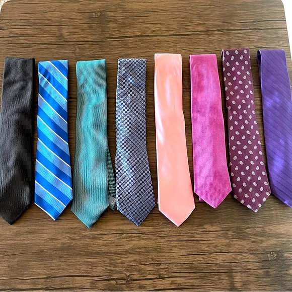 Bundle of ties - Picture 1 of 2